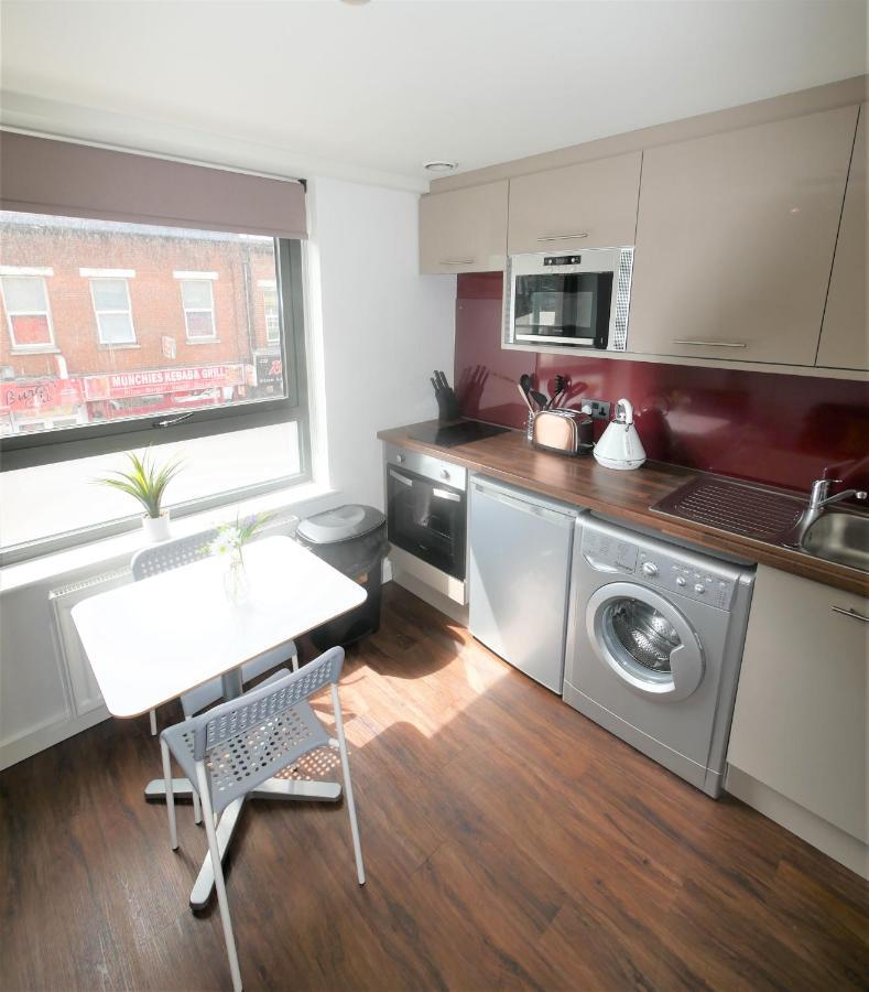 Hill House Holiday Apartments 본머스 외부 사진