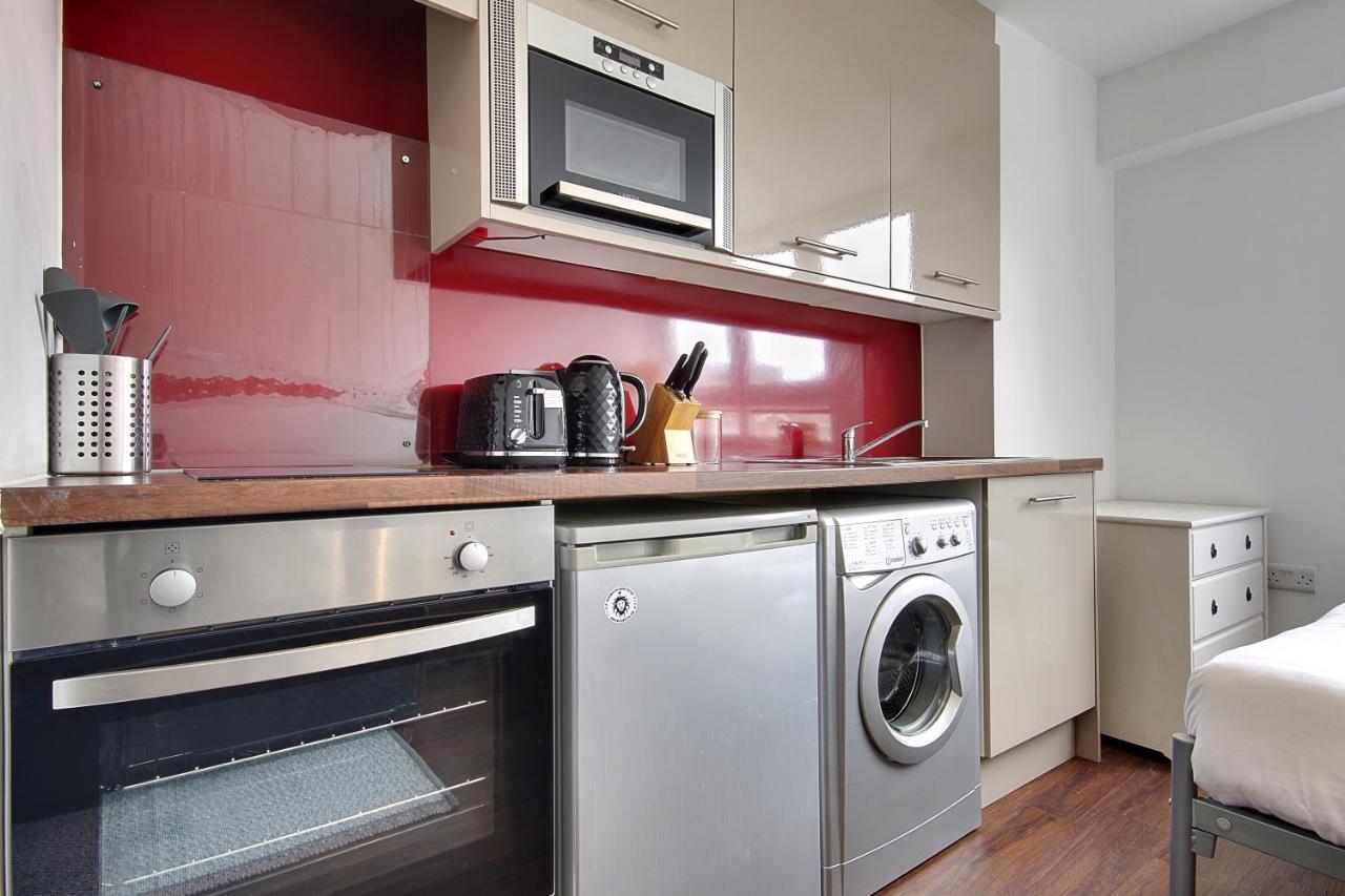 Hill House Holiday Apartments 본머스 외부 사진